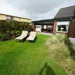 Daire In Mit Garten Und Terrasse By Interhome