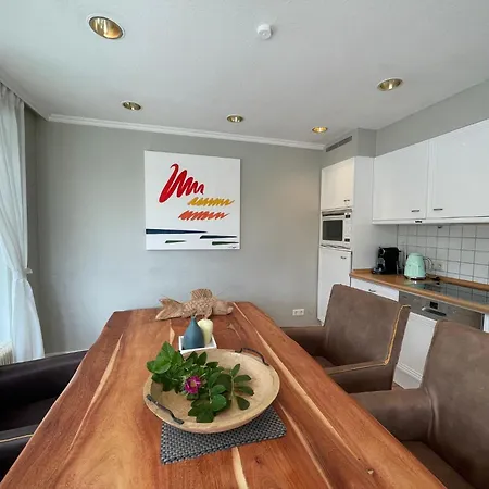 In Mit Garten Und Terrasse By Interhome ヴェスターラント