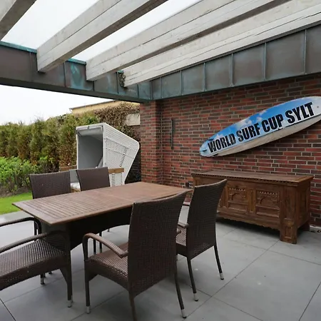 In Mit Garten Und Terrasse By Interhome ヴェスターラント