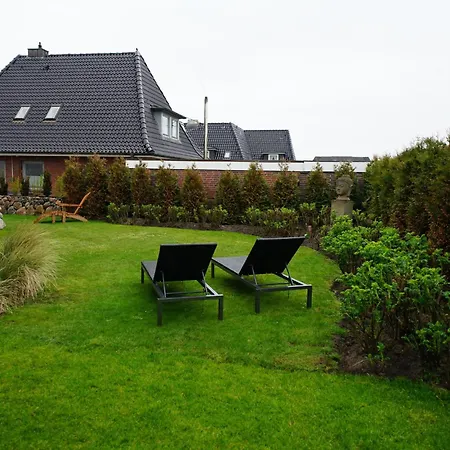 アパート In Mit Garten Und Terrasse By Interhome